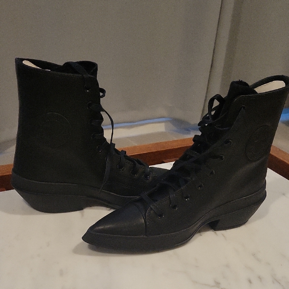 New Converse Chuck 70 De Luxe Pointed Leather BLK SZ 8 ($140 Retail)